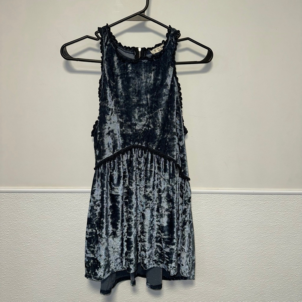 Women's POL Dark Midnight Blue Crushed Velvet Tiered Tank Top Size Medium